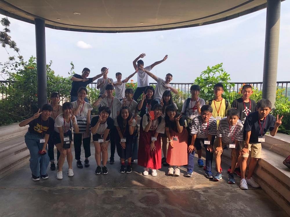 University-Student-Exchange-3